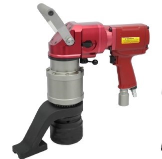 Моментные ключи ATW с пневматическим приводом с усилием до 12000 Nm